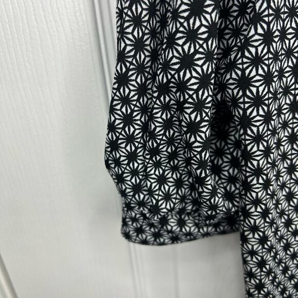 H&M Blouse Size Medium - Picture 4 of 8